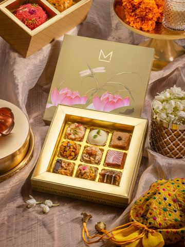 FESTIVE Box of 9