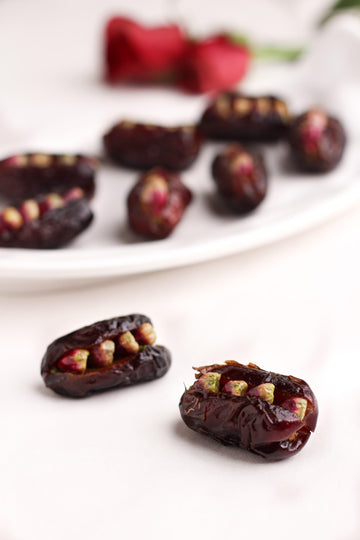 Pista-E Bahar Dates with Pichwai Box