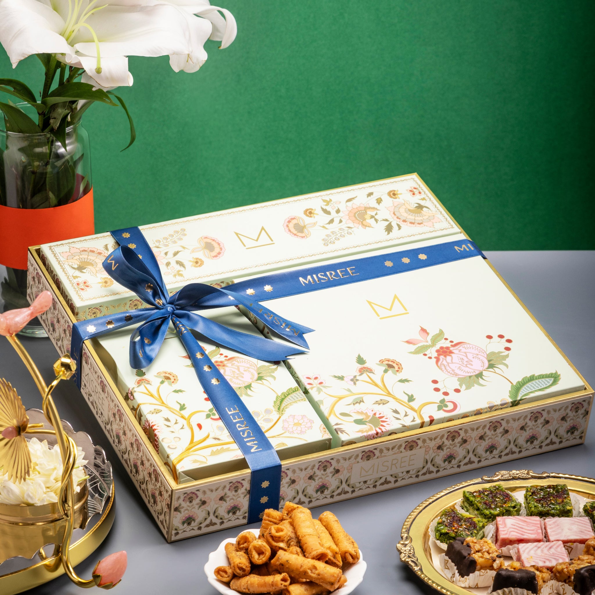 Floral Tray Hamper